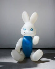 將圖片載入圖庫檢視器 歐洲製 70s 可活動塑膠兔仔玩偶
