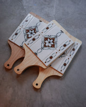 將圖片載入圖庫檢視器 Remake! 日本昭和磁磚製 實木麵包盤
