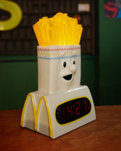 將圖片載入圖庫檢視器 90s McDonald’s Happy Meal Guys 薯條時鐘夜燈

