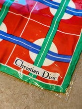 將圖片載入圖庫檢視器 意大利製 Christian Dior 紅綠色方領巾
