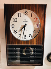 將圖片載入圖庫檢視器 日本製 愛知時計 電池式掛鐘
