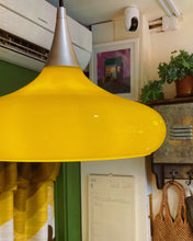 將圖片載入圖庫檢視器 日本製 Spaceage UFO-shape 黃色玻璃吊燈

