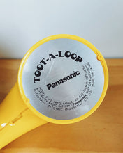 將圖片載入圖庫檢視器 日本製 70s Panasonic Toot-a-Loop Radio

