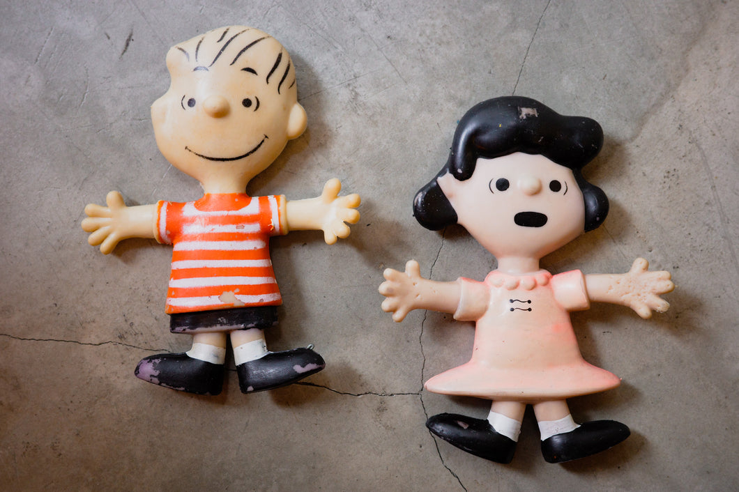 香港製 60s Charlie Brown & Lucy塑膠玩具